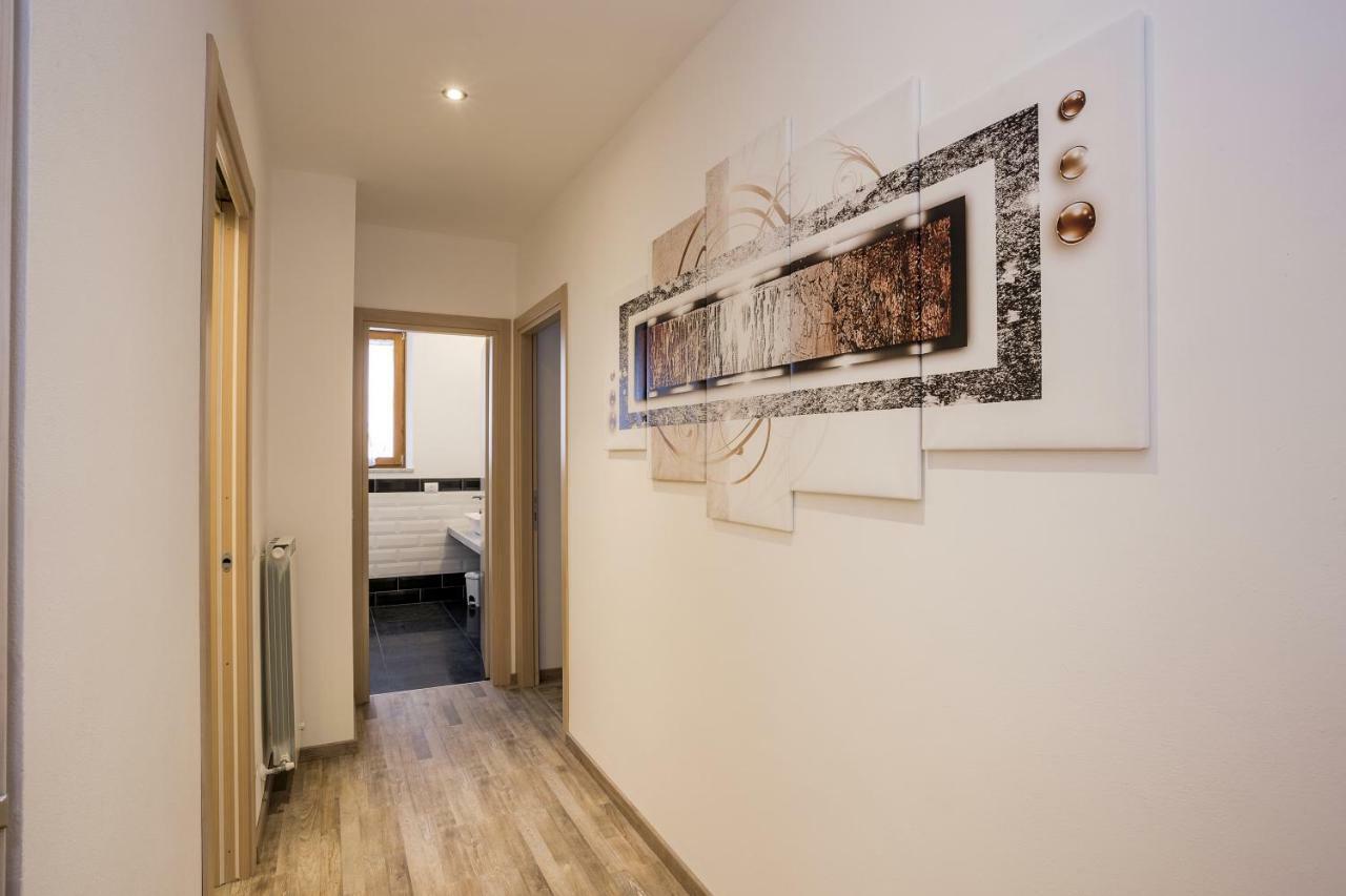 Hill Apartment *